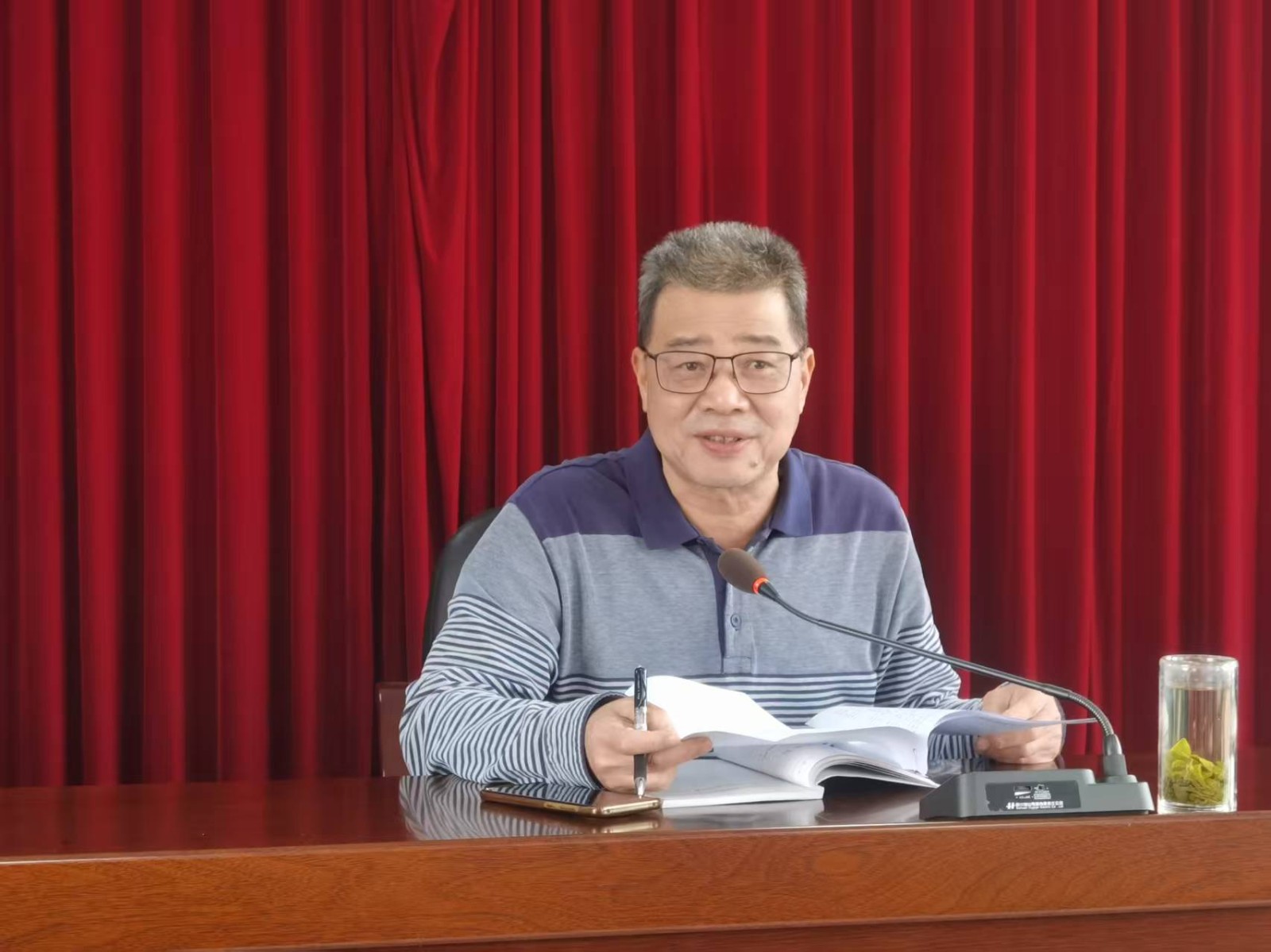 我所召开树立和践行正确政绩观学习教育动员部署会