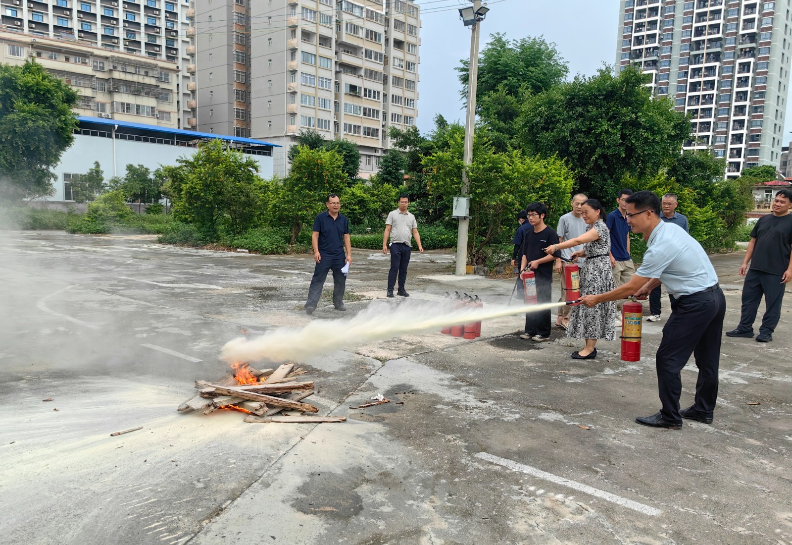 筑牢安全防线 共建平安兽医科研院所